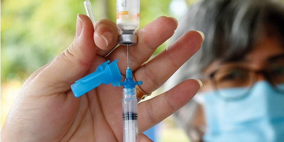 OMS aprova vacina contra mpox para adolescentes de 12 a 17 anos