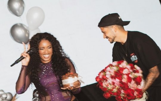 Yuri Lima celebra nascimento de filha com Iza e desabafa sobre noites sem dormir