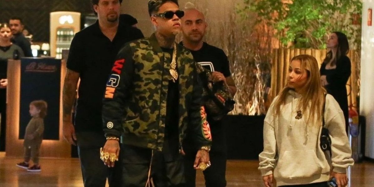 Cabelinho é flagrado novamente com Flavia Saraiva