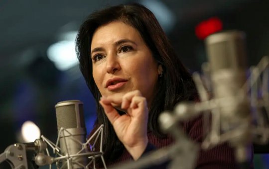 Tebet afirma que "chegou a hora" de levar a revisão de gastos do Brasil a sério