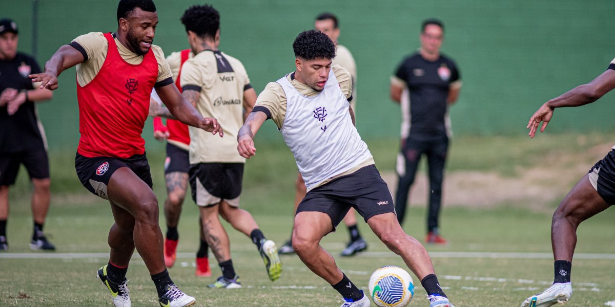 Vitória segue com treinos táticos antes de duelo contra RB Bragantino
