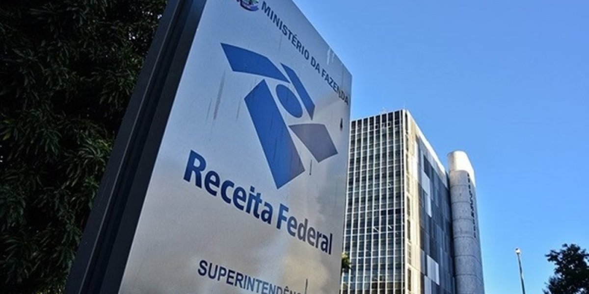 Servidores da Receita Federal fazem paralisação nesta quinta-feira (17)