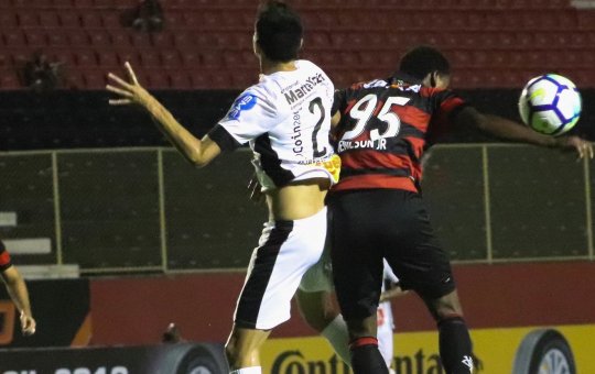 Vitória recebe RB Bragantino buscando voltar a vencer time paulista após 6 anos
