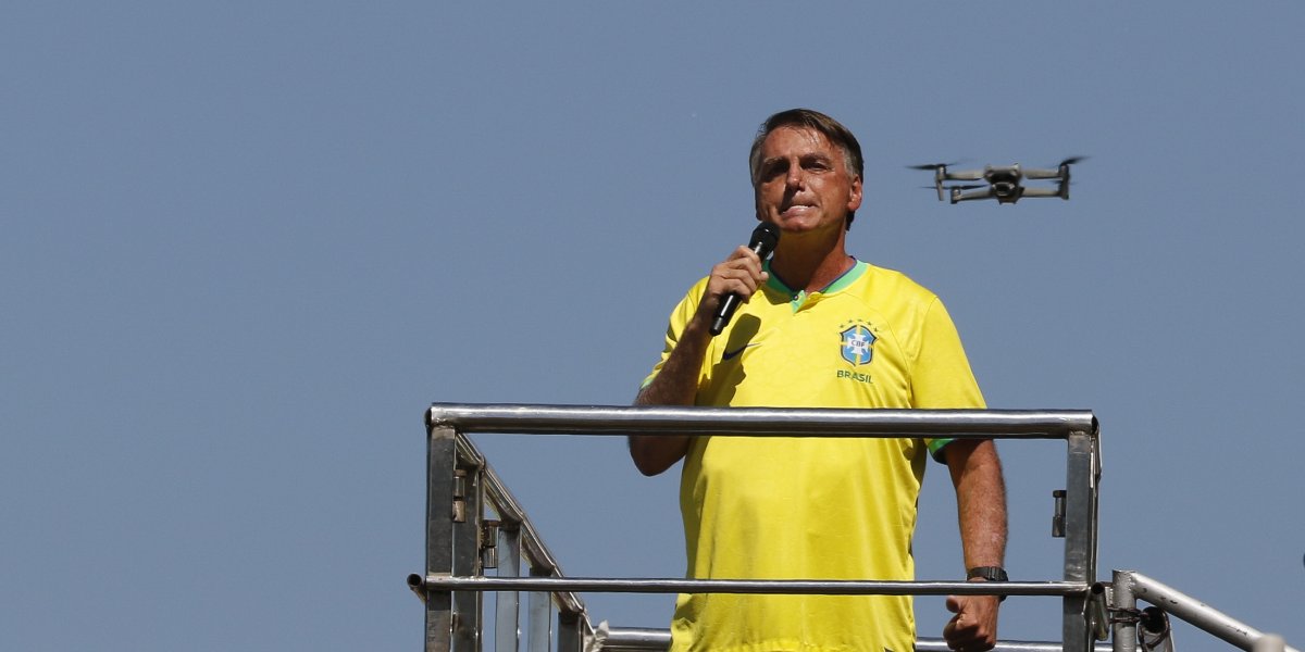 Bolsonaro relata ameaça e diz ser algo "comum" contra ele