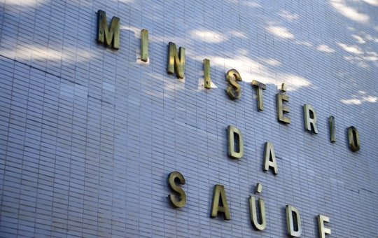 Ministério da Saúde sabia do caso dos órgãos com HIV, afirma ministra