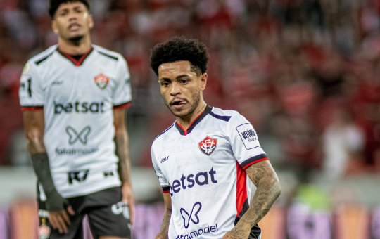 Vitória x RB Bragantino: Onde assistir, escalações e arbitragem