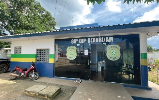 Pai e filho são presos suspeitos de estuprar familiares adolescentes