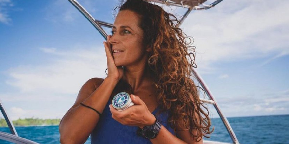 Surfista morre após ser atingida por peixe-espada