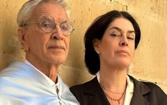 Caetano Veloso, Cézar Mendes e Paula Lavigne acionam linha aérea na justiça