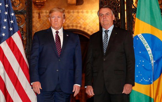 Bolsonaro elogia brasileira que pediu a Trump para não deixar o EUA virar Brasil