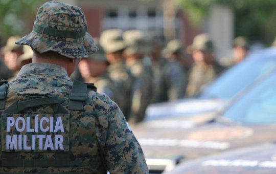 Tiroteio causa pânico na Avenida Suburbana nesta segunda-feira (21)