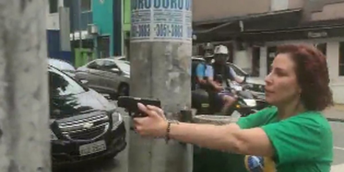 Justiça nega habeas corpus a jornalista perseguido por Carla Zambelli