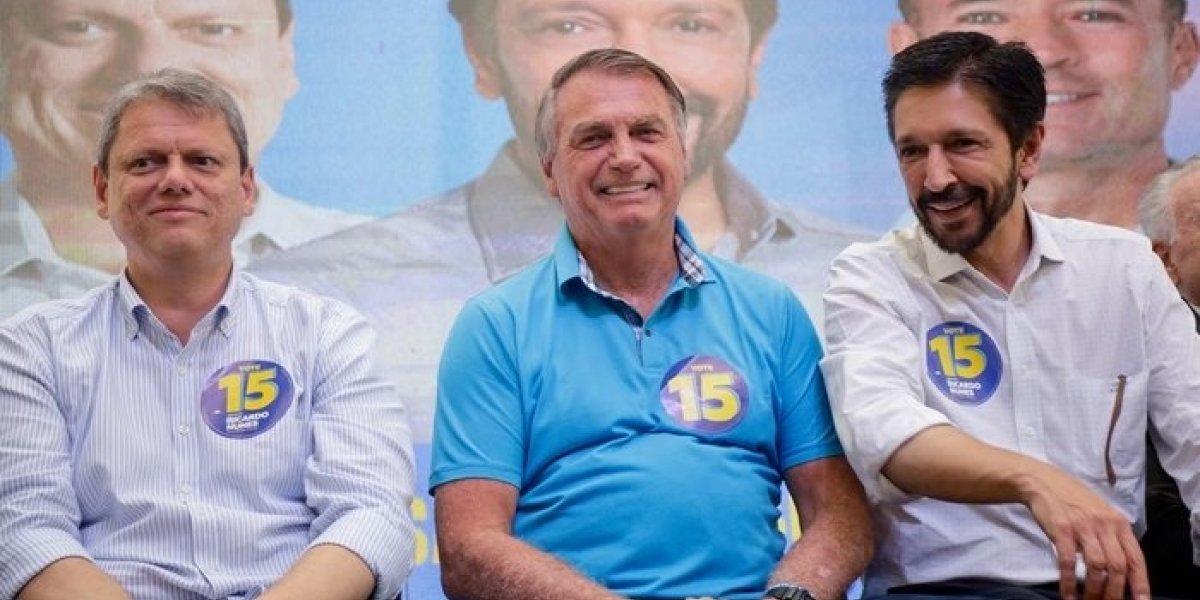 Tarcísio de Freitas aponta Bolsonaro como candidato à presidente em 2026