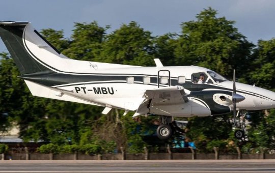 Avião de empresa baiana cai durante tempestade no interior de São Paulo