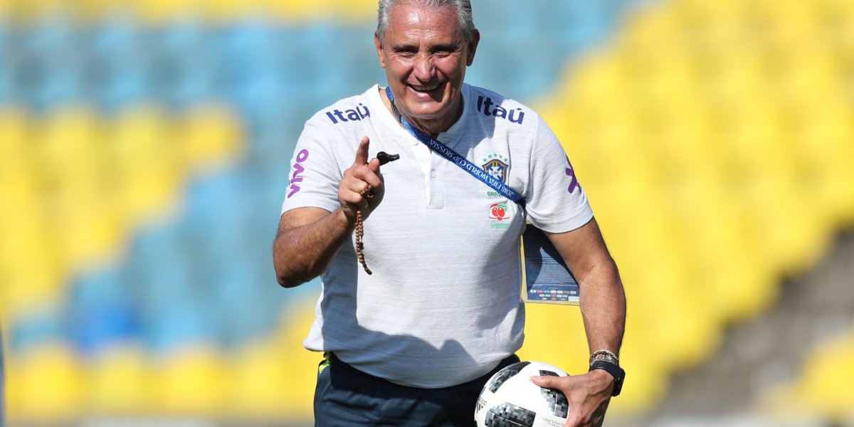 Treinador Tite, ex-treinador Brasil, é cotado para assumir outra seleção