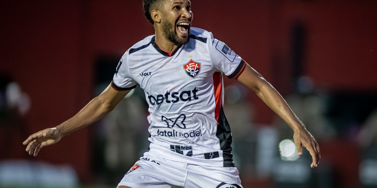 Everaldo comenta sobre possível titularidade neste sábado contra o Fluminense