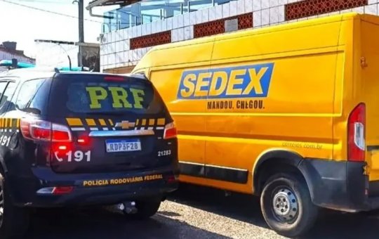 Falsa van dos Correios é apreendida em Simões Filho