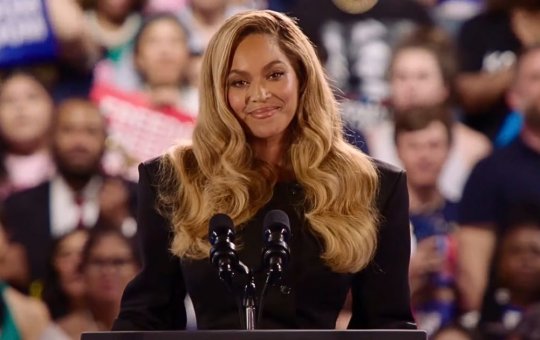 Beyoncé participa de comício de Kamala Harris no Texas