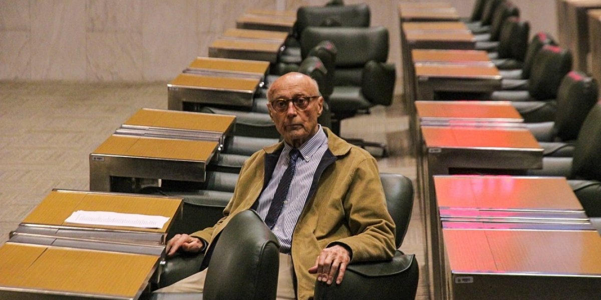 Eduardo Suplicy é diagnosticado com câncer linfático e já está em tratamento