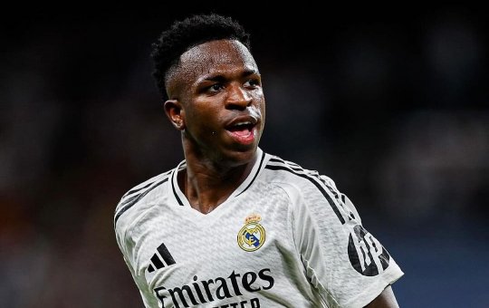 Em decisão polêmica, Vinicius Júnior fica em segundo no prêmio da Bola de Ouro