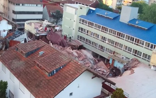 Desabamento de hotel deixa pelo menos 1 morto na Argentina