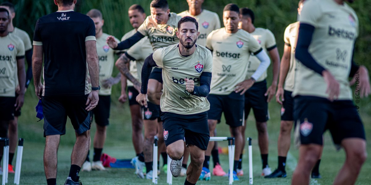 Vitória mantém sessão de treinamentos visando duelo contra o Athletico