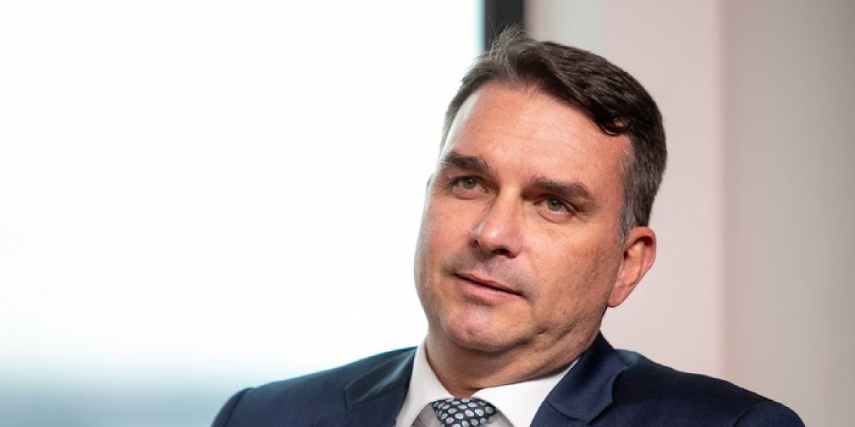 Flávio Bolsonaro é processado no STF; entenda o motivo