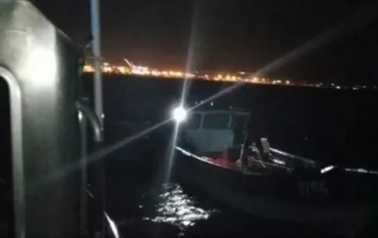 Escuna fica à deriva na Ilha de Itaparica após falha em motor