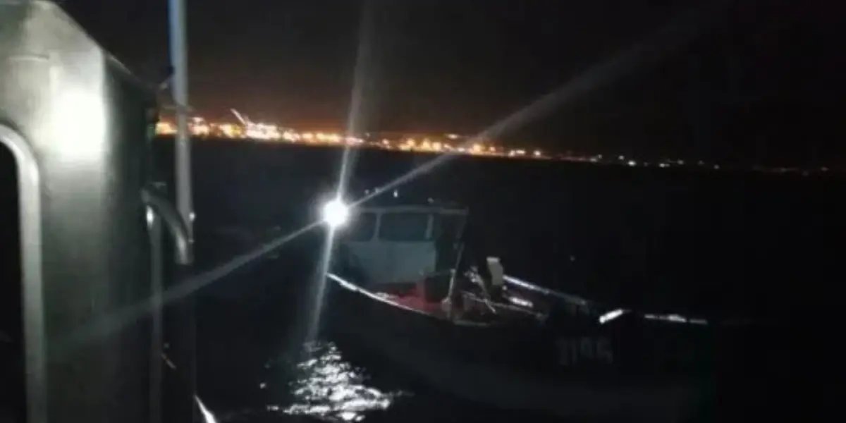 Escuna fica à deriva na Ilha de Itaparica após falha em motor