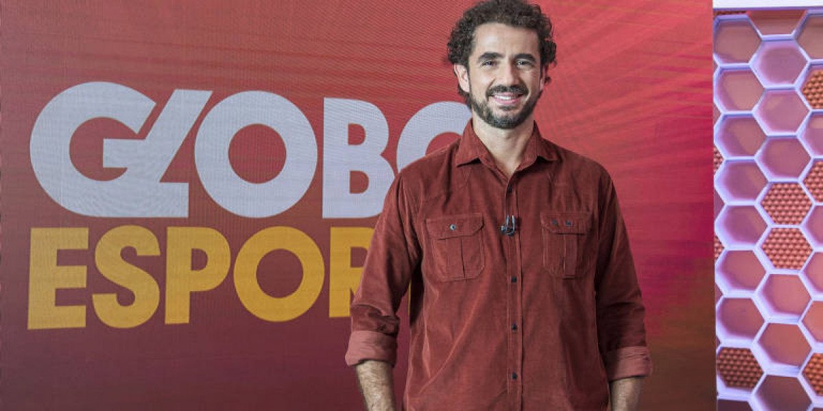 Emocionado, Felipe Andreoli se despede da Globo após 10 anos