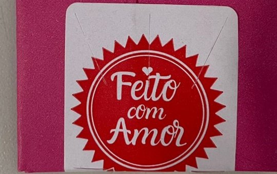 Casal é preso traficando drogas com bilhetes de 'Feito com amor'