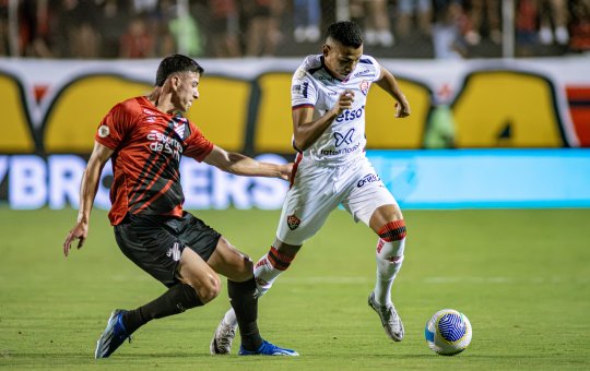 Canais Globo não passarão jogo do Vitória contra o Athletico-PR; confira motivo