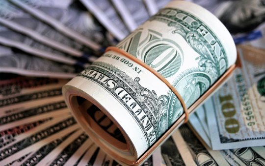 Dólar atinge máxima de R$ 5,87, aproximando-se da máxima histórica de 2020