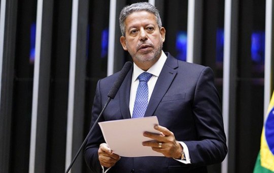 "Não teve essa conversa" - afirma Lira sobre assumir ministério no ano que vem