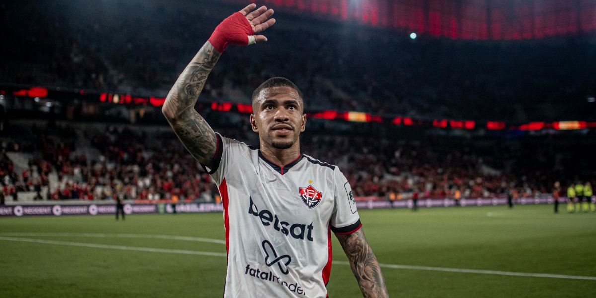 Lucas Esteves, do Vitória, vira alvo de clube do sudeste