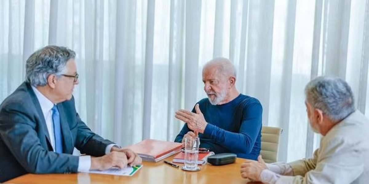 Presidente Lula participa de reunião sobre combate a mudanças climáticas nesta quarta-feira (6)