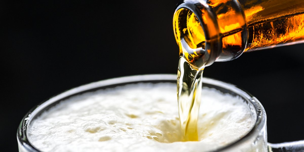 Fiocruz realiza estudo e revela que 12 pessoas morrem por hora por conta de bebidas alcoólicas.