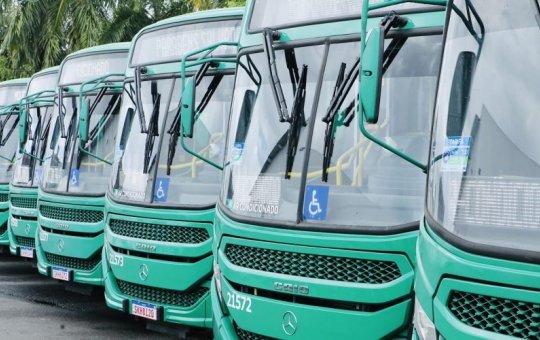 Ônibus voltam a circular no bairro do Arenoso