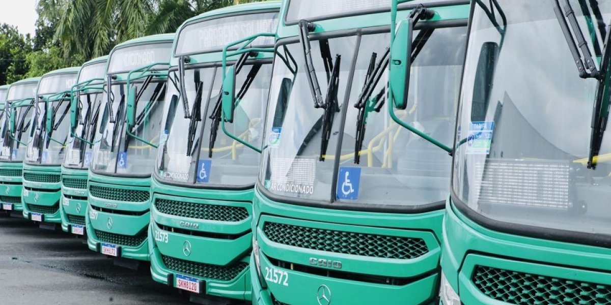 Ônibus voltam a circular no bairro do Arenoso