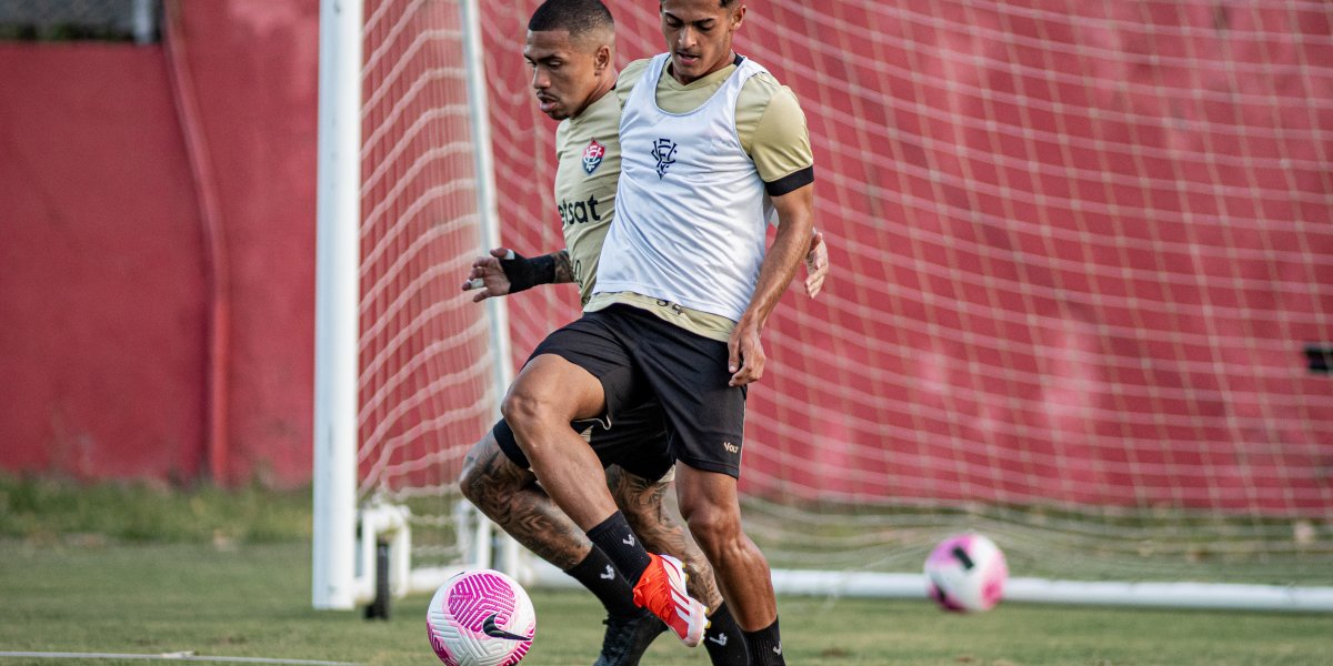 Carpini comanda treino tático visando duelo contra o Corinthians beste sábado (9)