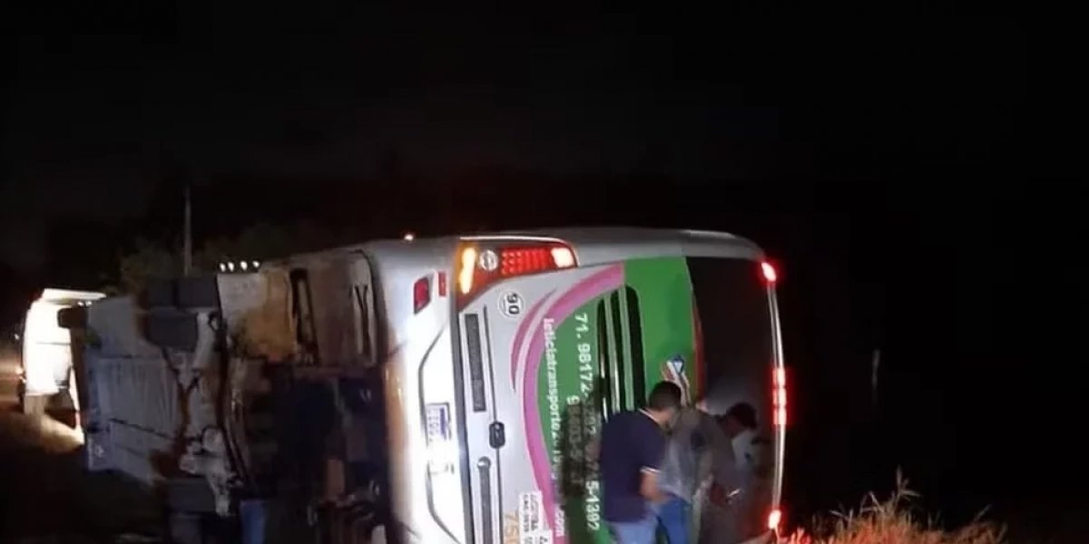 11 pessoas ficam feridas e 4 morrem em acidente na Bahia