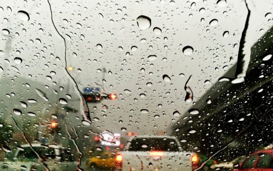 Bahia tem alerta amarelo e laranja para chuvas e ventos de até 100 km/h