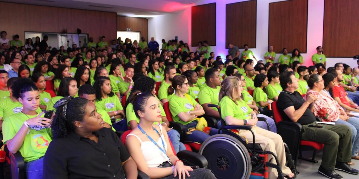 Encontro estudantil da rede estadual busca aproximar jovens da ciência e tecnologia