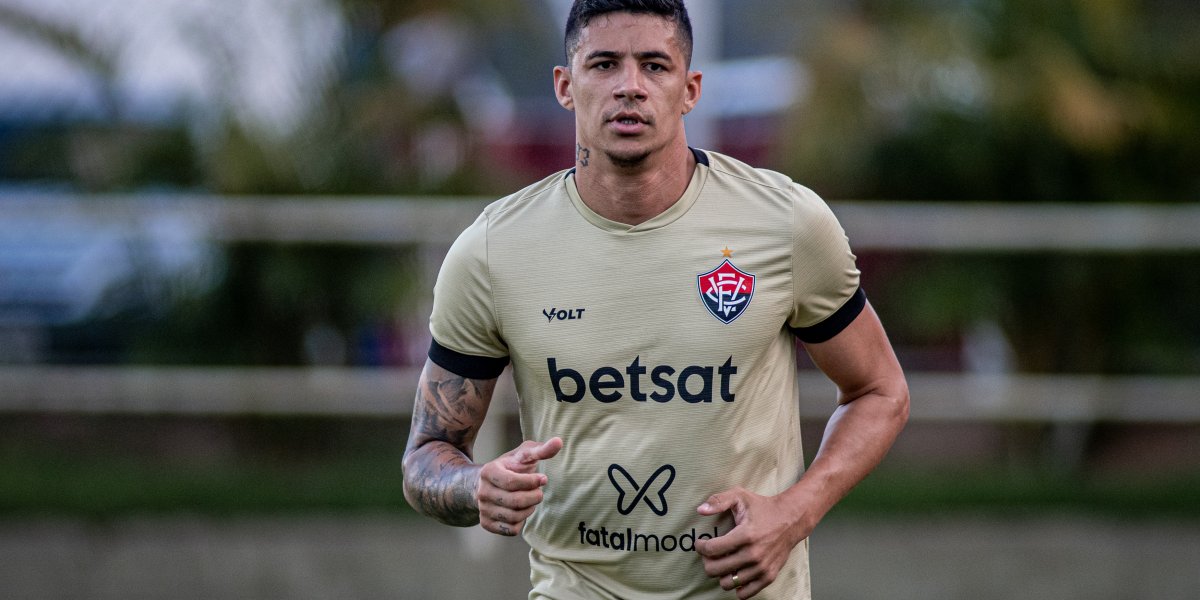 Com presença de Camutanga, Vitória realiza mais uma sessão de treinos visando jogo contra o Criciúma