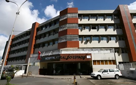 Mulher é esfaqueada nove vezes pelo próprio marido enquanto dormia