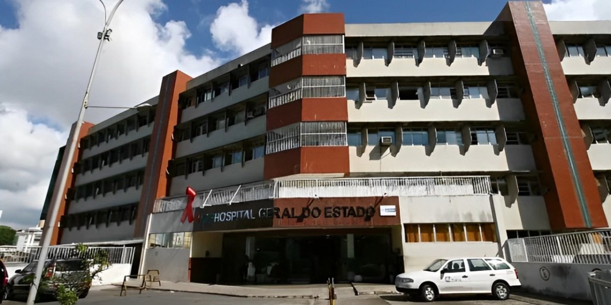 Mulher é esfaqueada nove vezes pelo próprio marido enquanto dormia