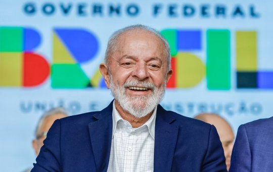Lula promete zerar fome no país até fim do mandato