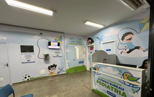 Menina de 3 anos morre afogada em piscina de condomínio no Imbuí