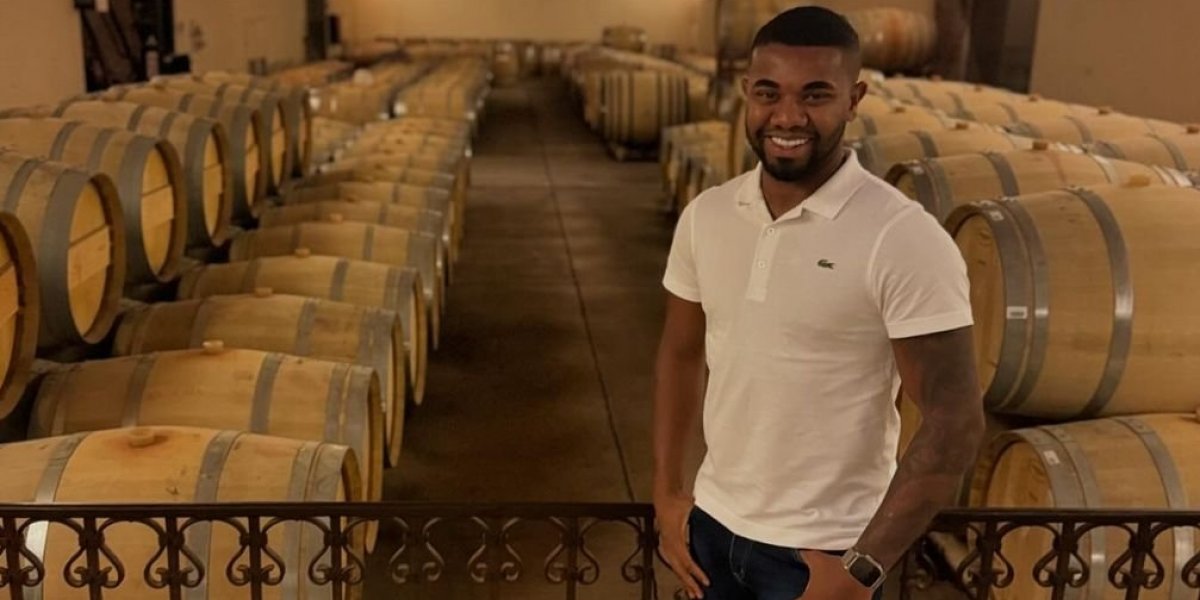 Davi Brito se pronuncia sobre polêmica de vídeo na neve: "se mordam"