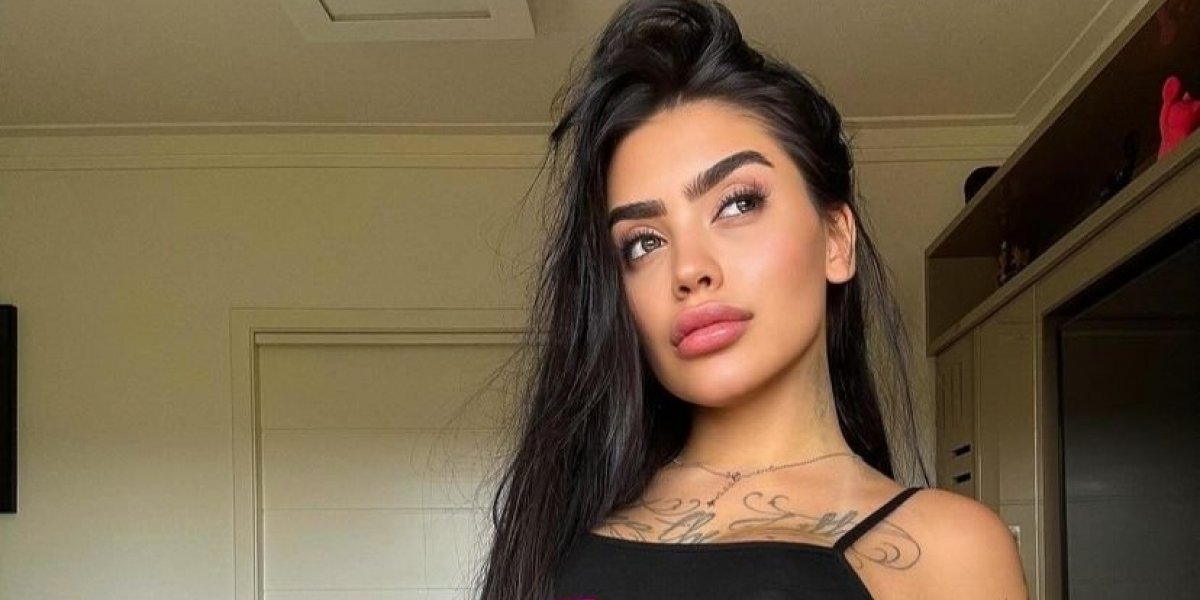 MC Mirella desabafa sobre má relação com os pais; veja vídeo